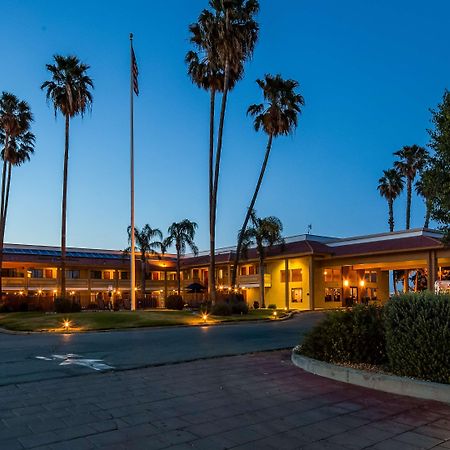 Best Western Apricot Inn Chaney Ranch Esterno foto