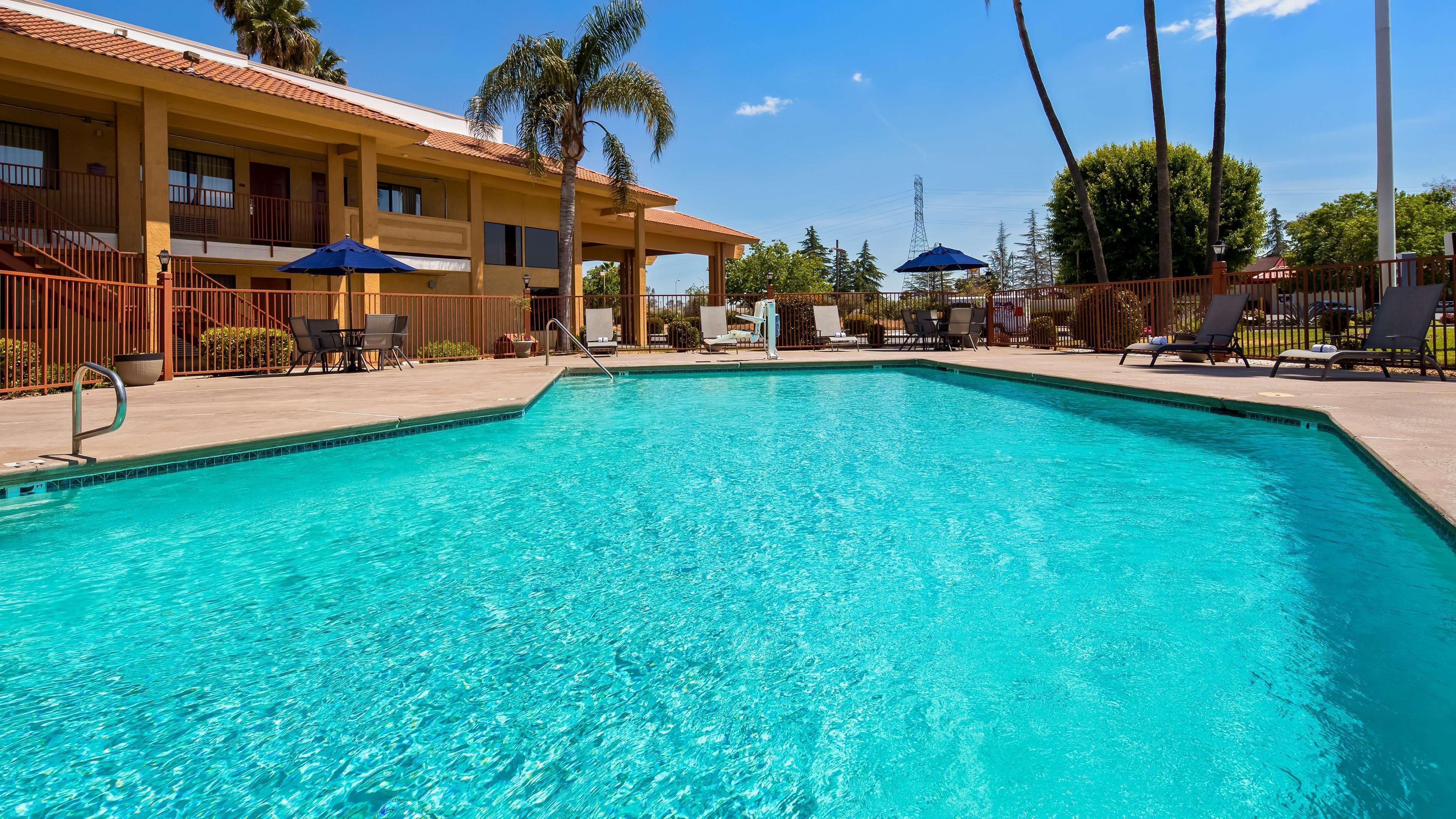 Best Western Apricot Inn Chaney Ranch Esterno foto