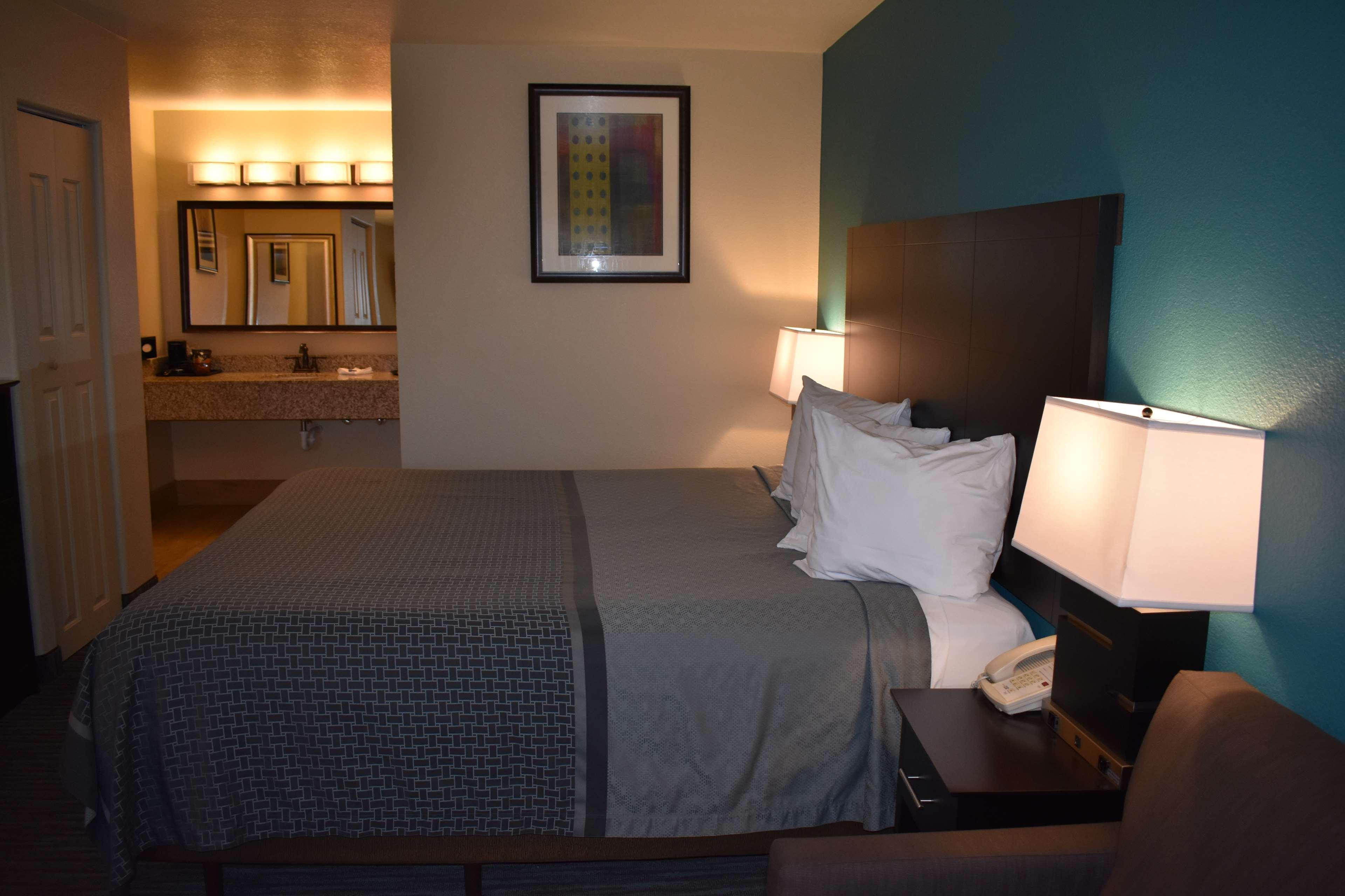Best Western Apricot Inn Chaney Ranch Esterno foto